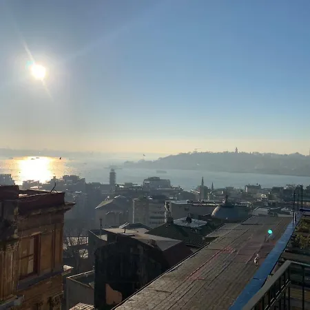 A Historical Galata Flat W Bosphorus View * Istanbul